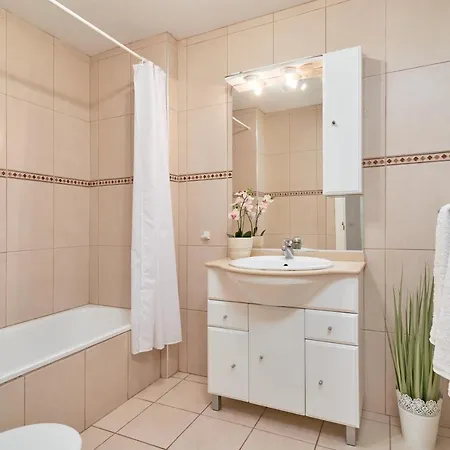 Carabeo 23- Acceso A La Playa Nerja