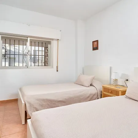 Carabeo 23- Acceso A La Playa Apartamento Nerja